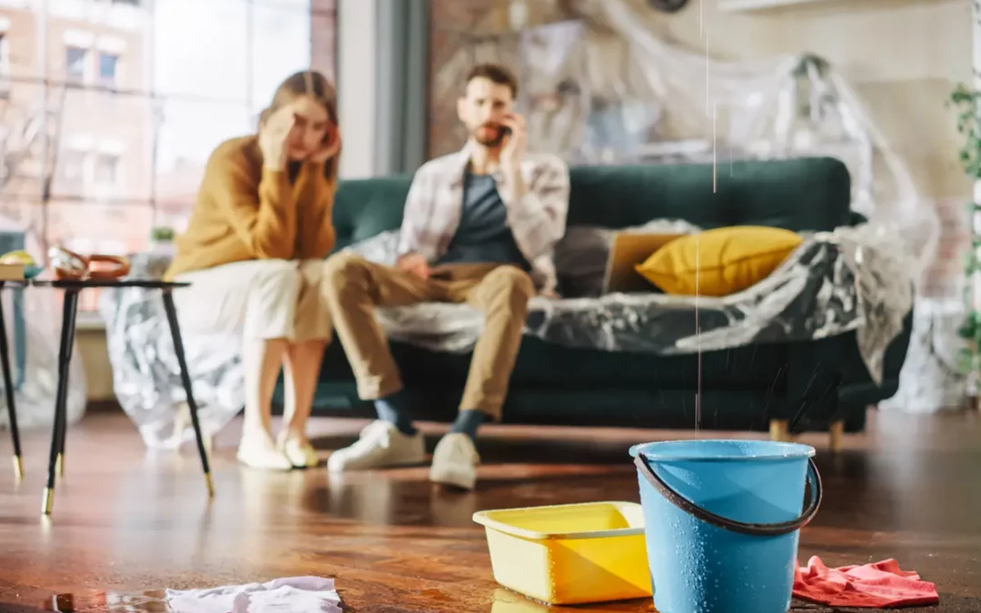 Le infiltrazioni in condominio sono un problema serio: ecco come gestirle correttamente, prevenire i danni e ripartire le responsabilità.